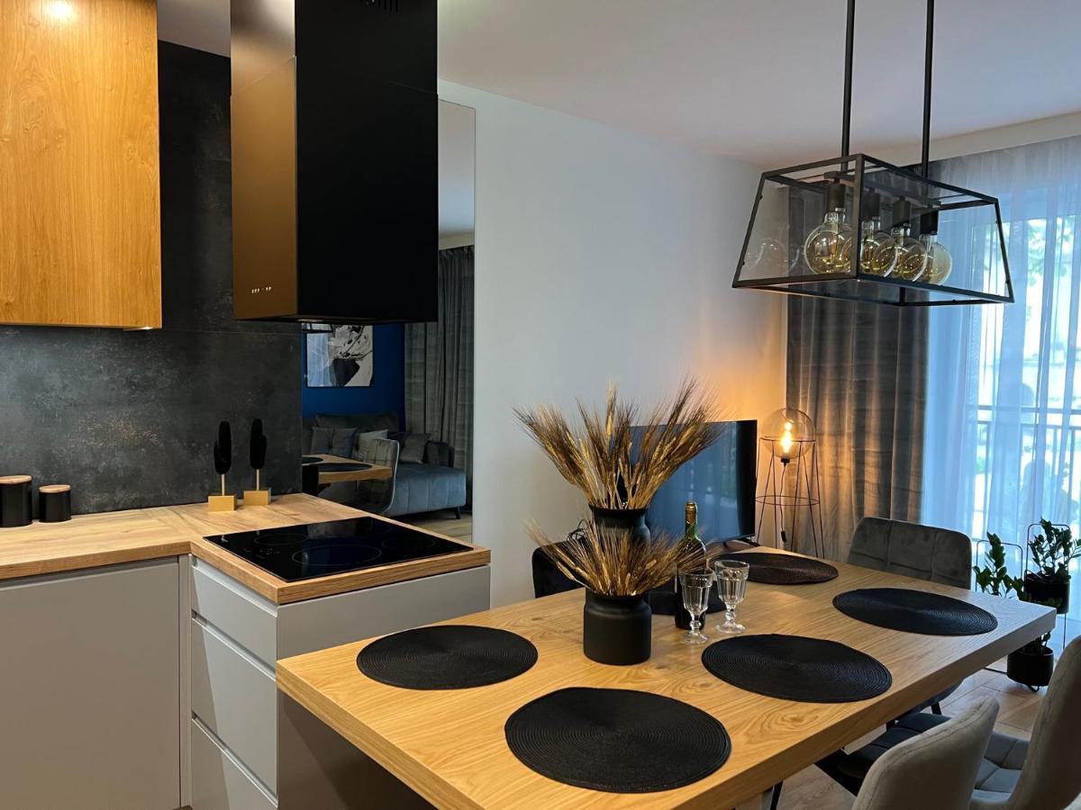 Family & Business Elegant Apartments, Kadzielnia, Wdk, Stadion Korona -1 Bedroom, Terrace, Garage, New! Kielce Dış mekan fotoğraf