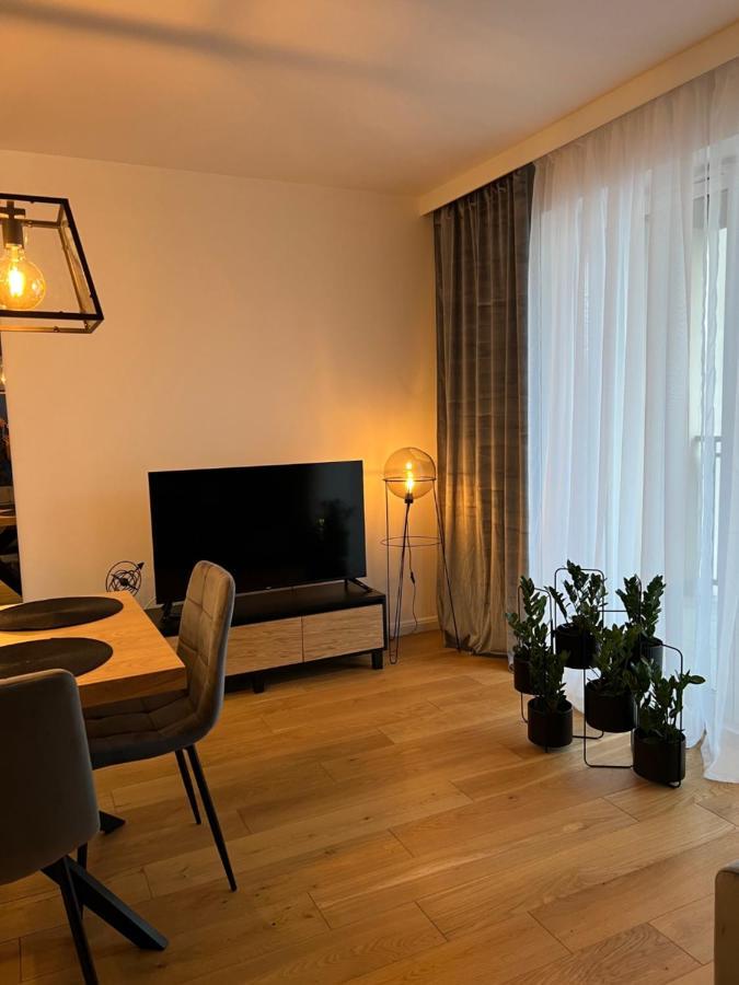 Family & Business Elegant Apartments, Kadzielnia, Wdk, Stadion Korona -1 Bedroom, Terrace, Garage, New! Kielce Dış mekan fotoğraf
